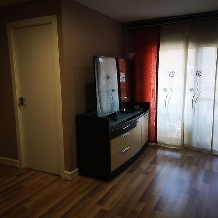 Habitacion Individual Apartment Valencia Ngoại thất bức ảnh